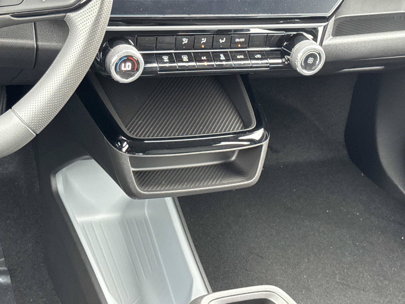 New 2027 Chevrolet Bolt LT FWD image 21