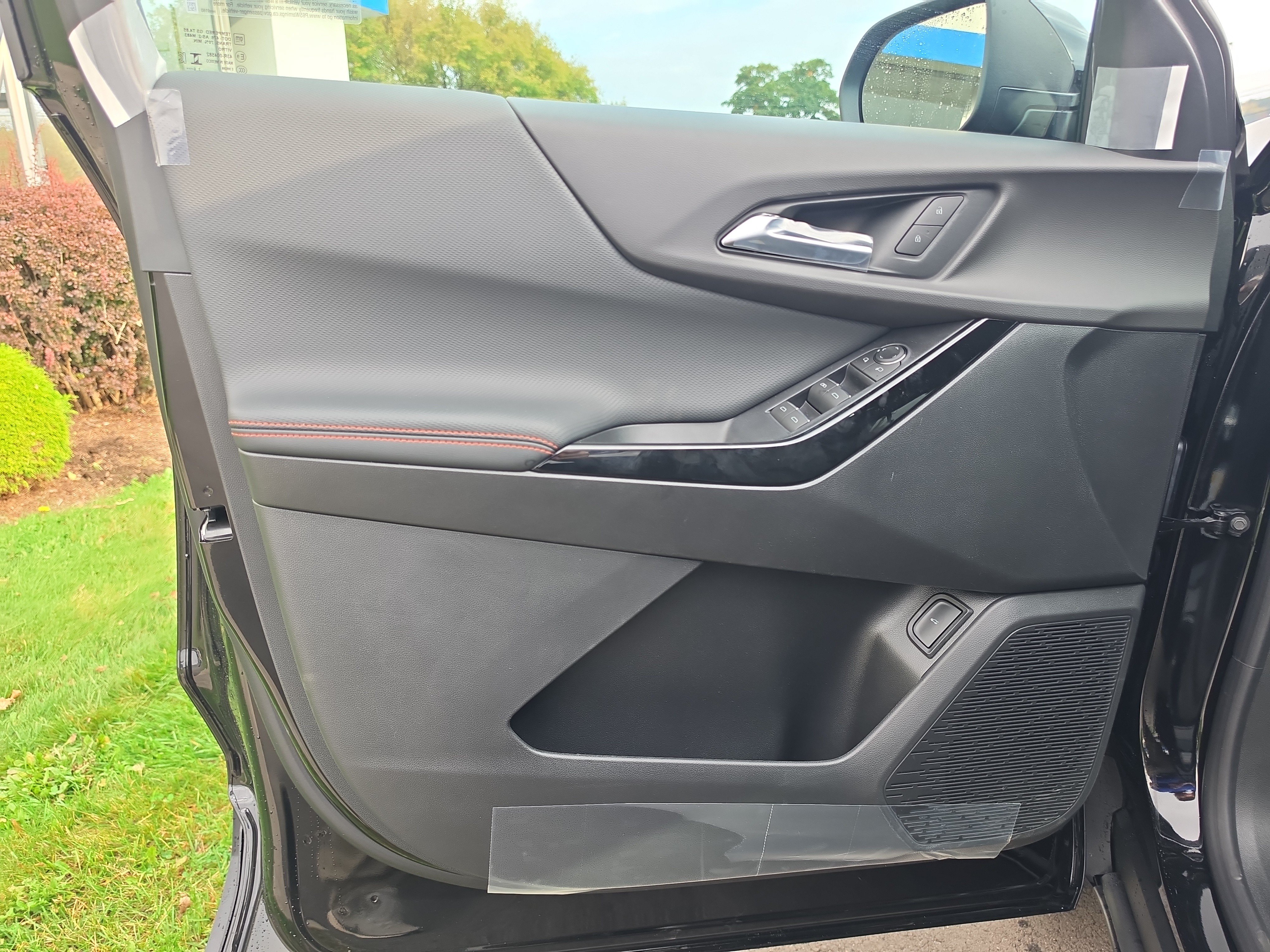New 2027 Chevrolet Equinox RS AWD/4WD image 16