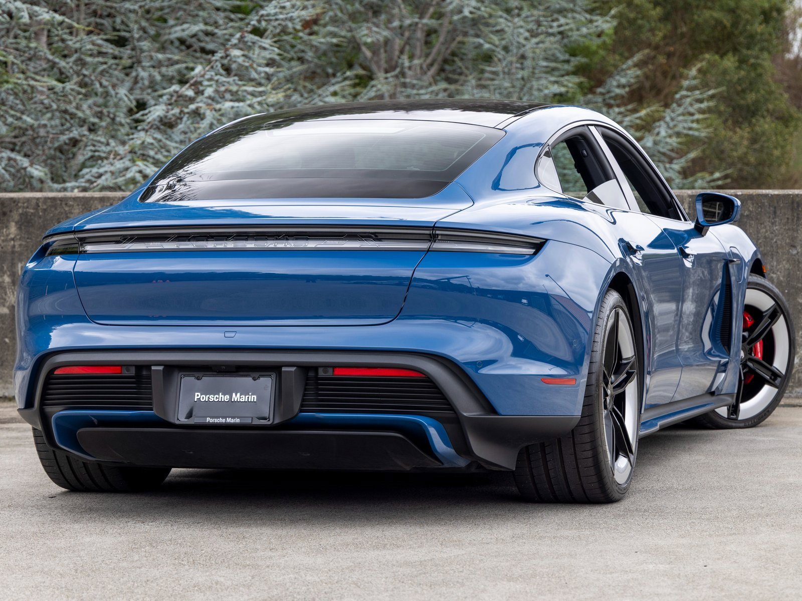 New 2025 Porsche Taycan 4S image 11