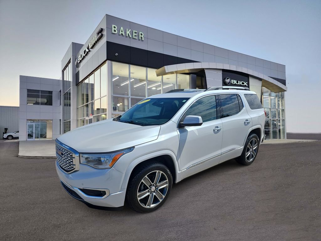 Used 2017 GMC Acadia Denali w/ Technology Package AWD/4WD image 1