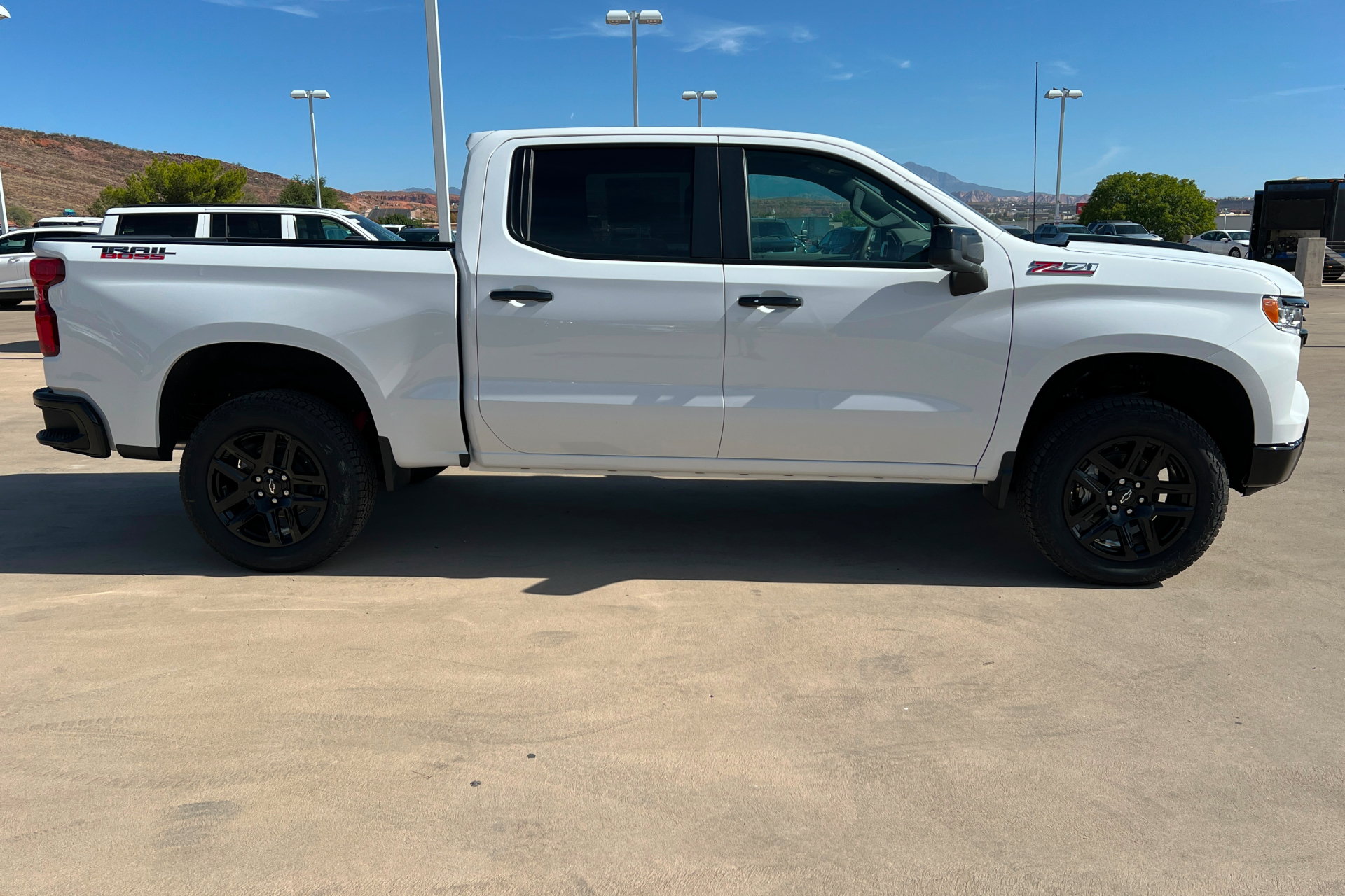 New 2026 Chevrolet Silverado 1500 LT Trail Boss w/ Convenience Package II AWD/4WD image 7