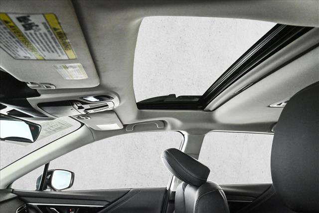 Used 2023 Subaru Outback Limited image 16