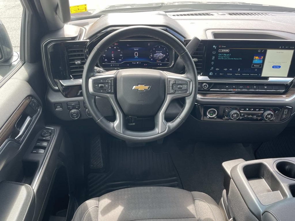 Used 2024 Chevrolet Silverado 1500 LT AWD/4WD image 13
