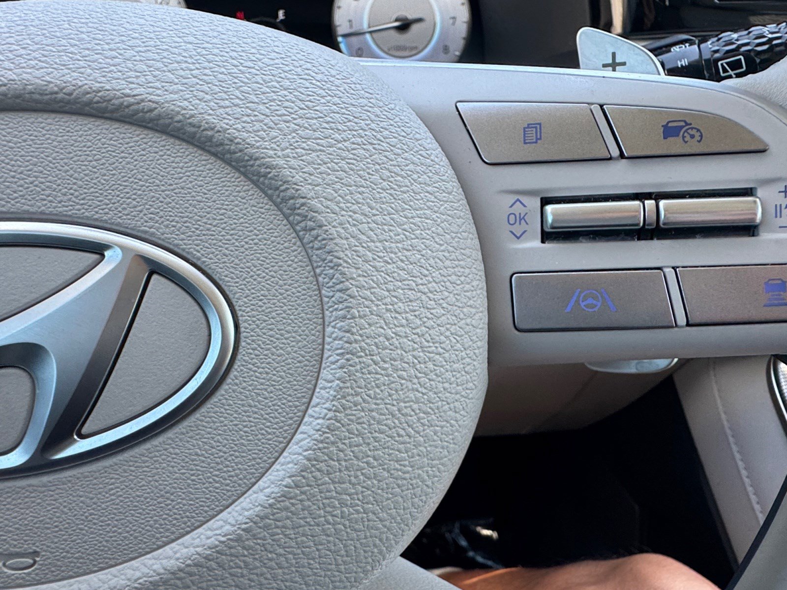 Used 2024 Hyundai Palisade Calligraphy image 18