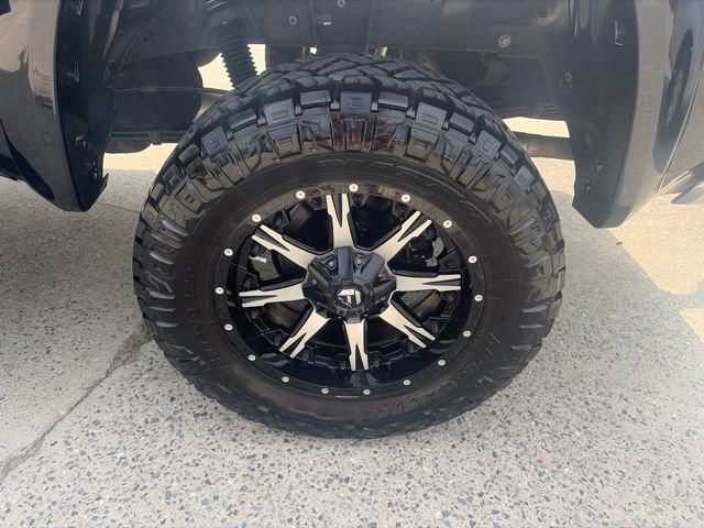 Used 2015 Toyota Tundra Limited AWD/4WD image 9