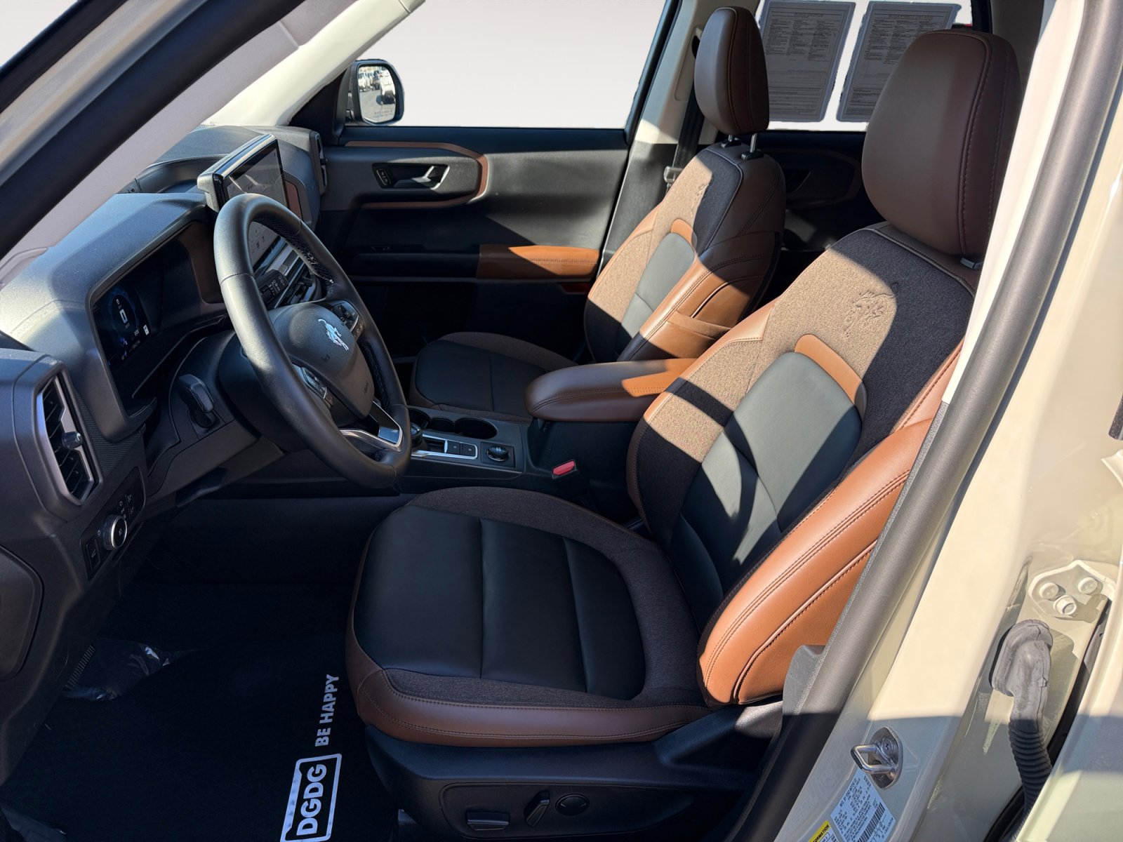 Used 2025 Ford Bronco Sport Outer Banks w/ Outer Banks Tech Package+ image 10