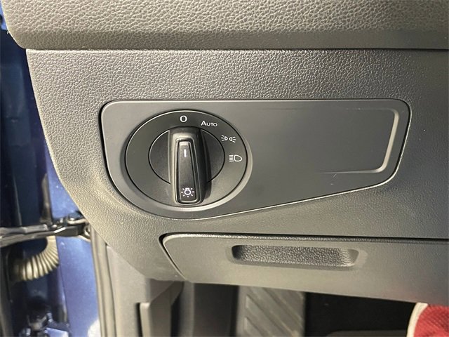 Used 2020 Volkswagen Tiguan S image 15