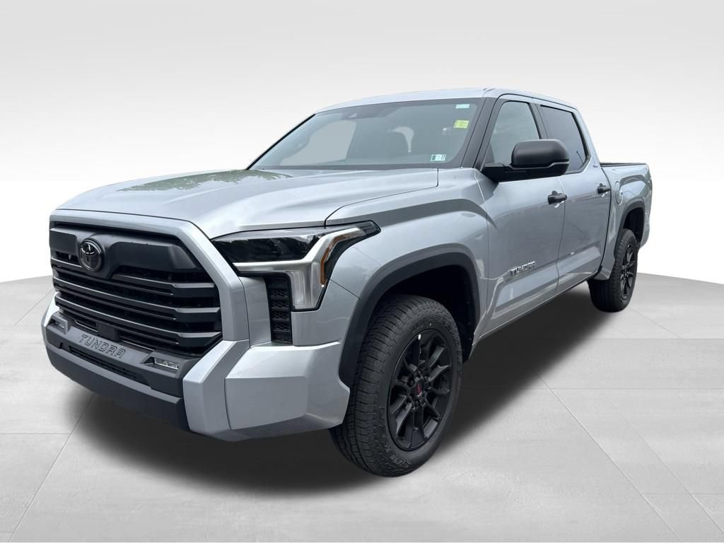 New 2026 Toyota Tundra SR5