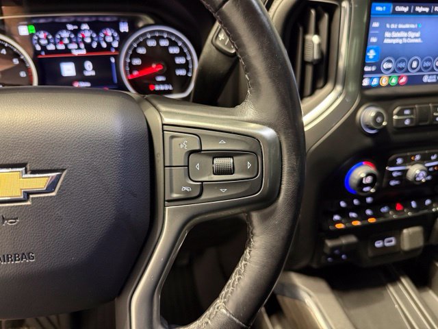 Used 2022 Chevrolet Silverado 1500 LTZ w/ LTZ Premium Package AWD/4WD image 16