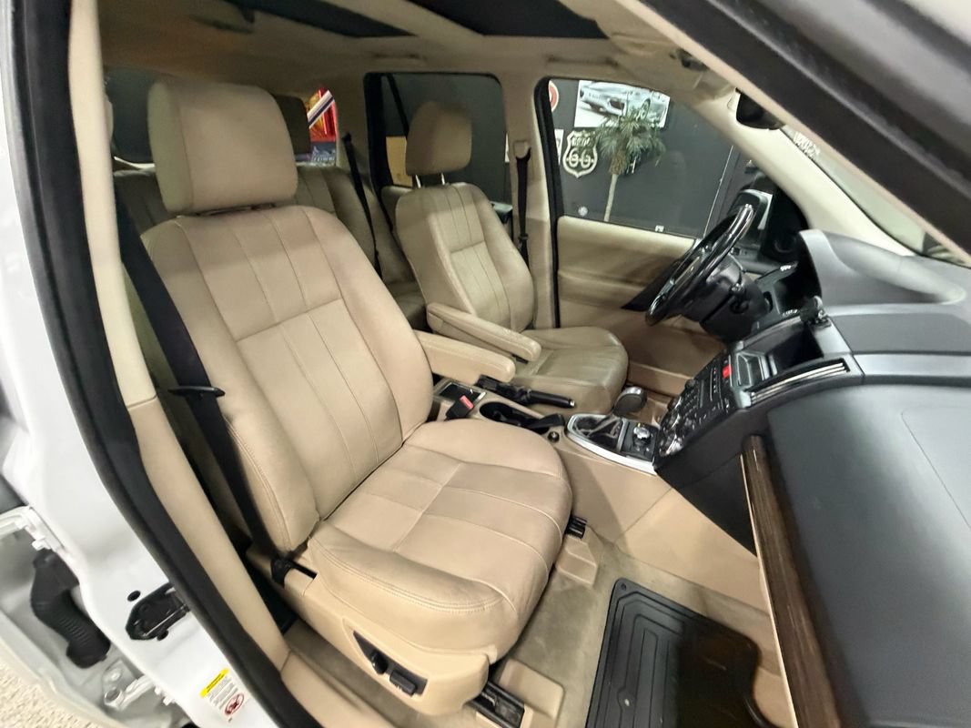 Used 2011 Land Rover LR2 HSE AWD/4WD image 21