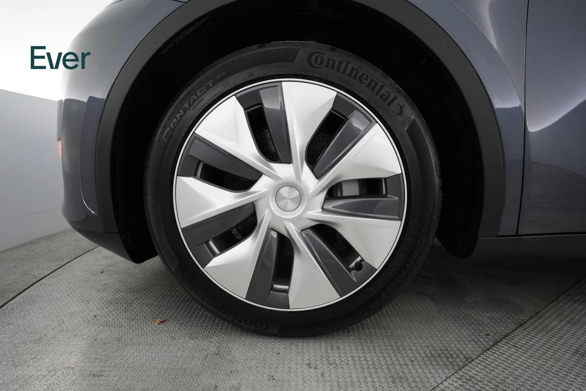 Used 2023 Tesla Model Y Long Range image 19