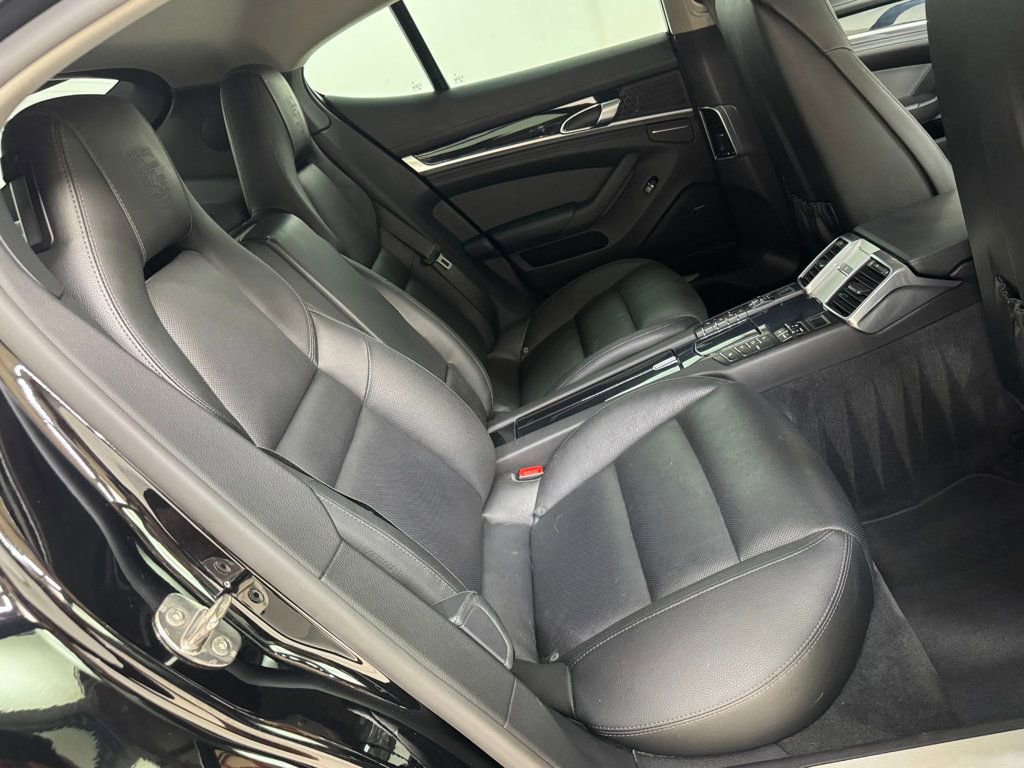 Used 2016 Porsche Panamera Edition image 31