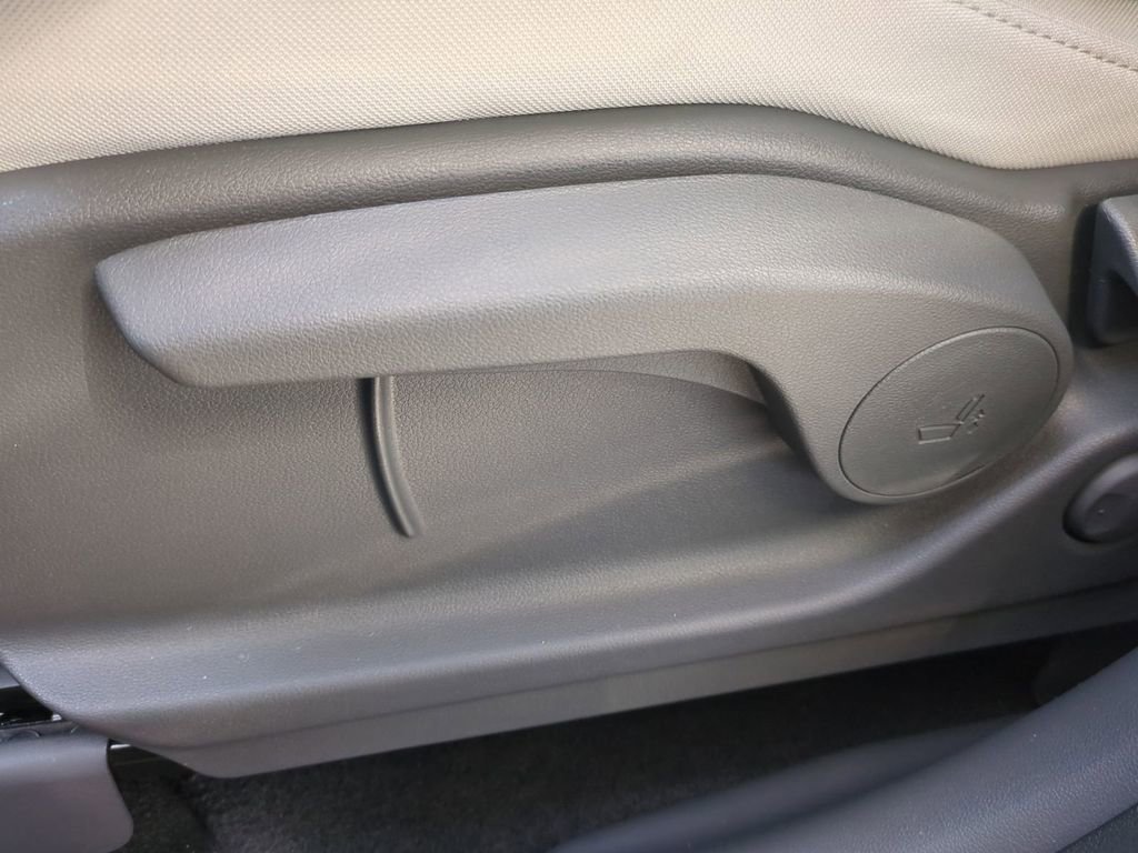 New 2026 Hyundai Santa Fe SE image 24