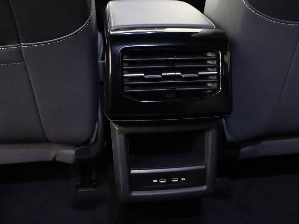 Used 2024 Volkswagen ID.4 2WD image 44