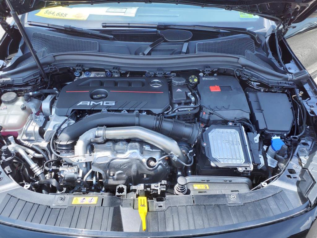 Used 2025 Mercedes-Benz GLA 35 AMG 4MATIC image 12