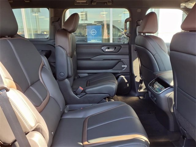 New 2026 Nissan Armada SL image 7