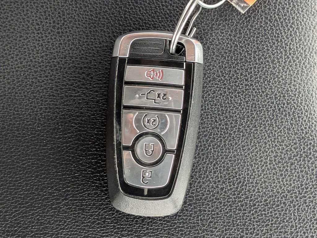 Used 2022 Ford F150 Lariat w/ Equipment Group 501A Mid image 35