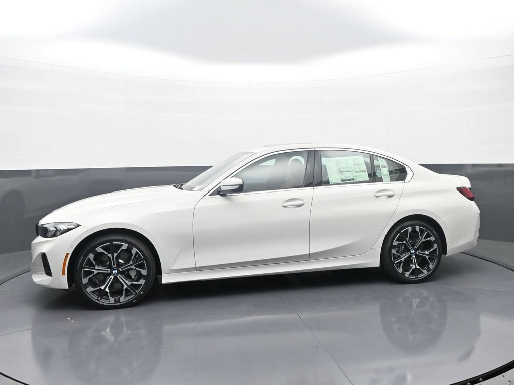 New 2026 BMW 330i xDrive Sedan w/ Convenience Package AWD/4WD image 4