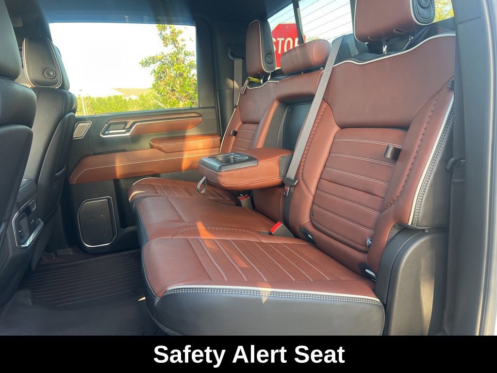 Used 2024 GMC Sierra 3500 Denali Ultimate image 27