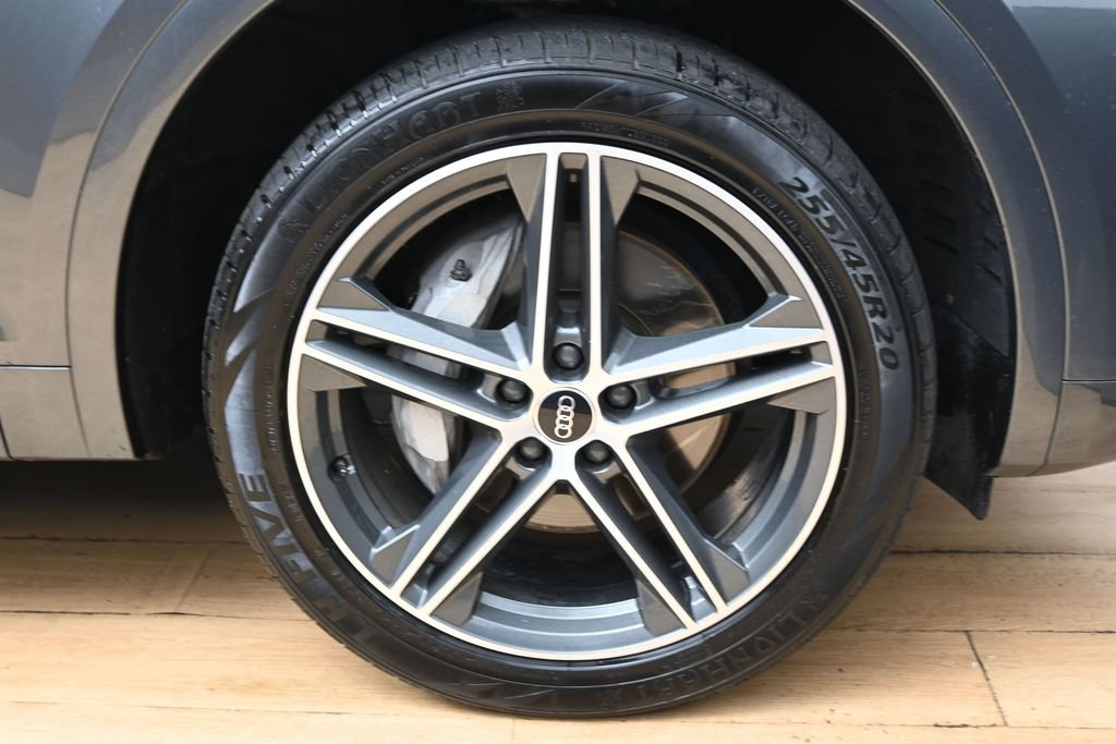 Used 2022 Audi Q5 e Premium w/ Convenience Package AWD/4WD image 19