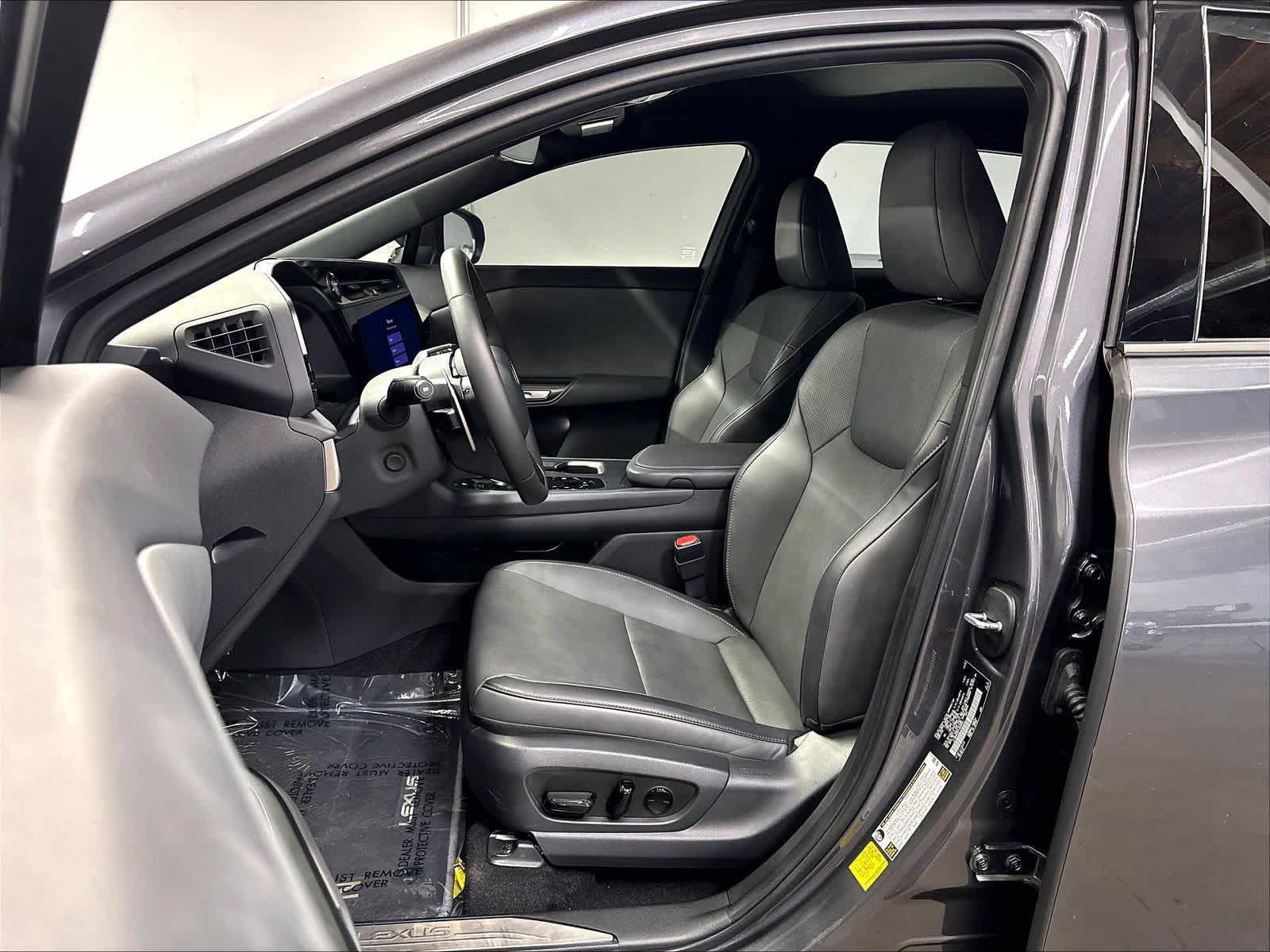 Used 2026 Lexus RZ 350e 2WD w/ Accessory Package (Z1) image 26