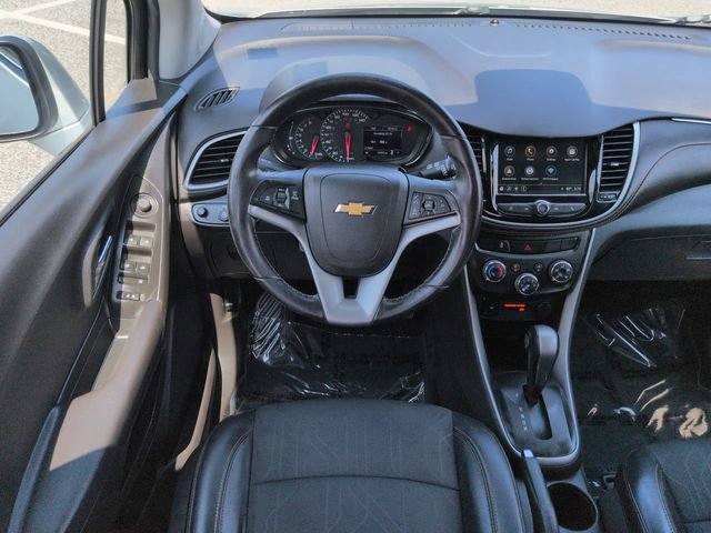 Used 2019 Chevrolet Trax LT w/ LT Convenience Package AWD/4WD image 16