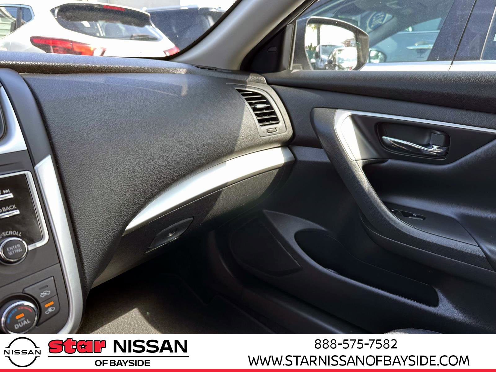 Used 2016 Nissan Altima 2.5 SV w/ Convenience Package image 22