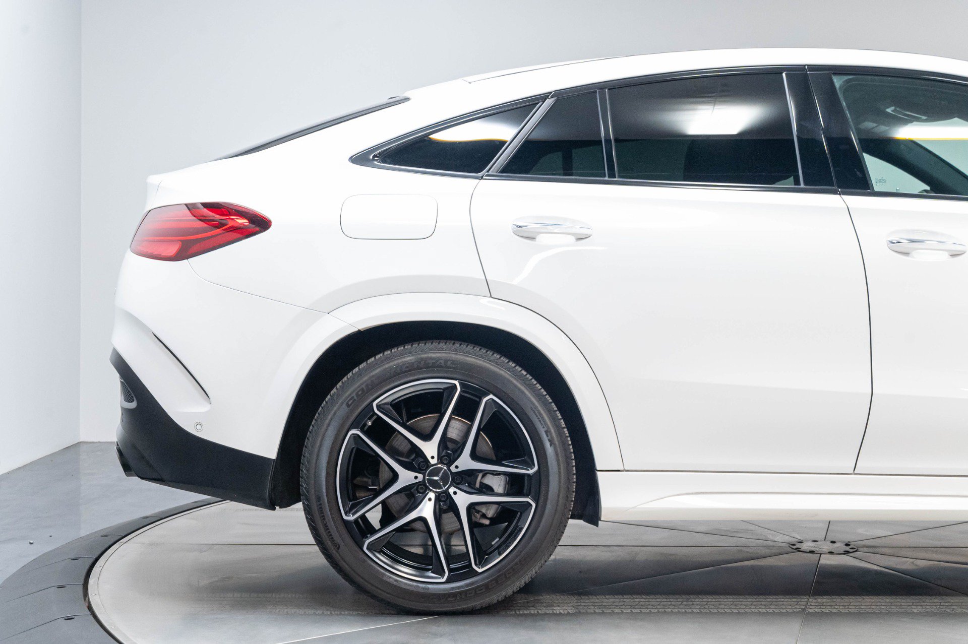 Used 2024 Mercedes-Benz GLE 53 AMG 4MATIC Coupe image 21