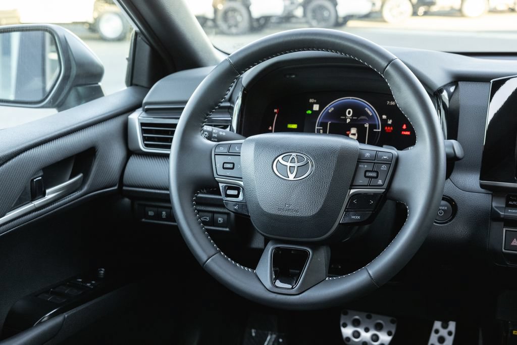 Used 2026 Toyota Camry SE w/ Convenience Package FWD image 26