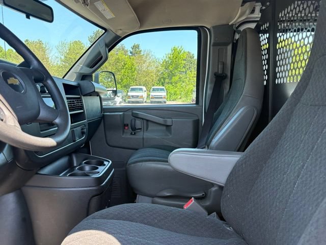 Used 2024 Chevrolet Express 2500 w/ Driver Convenience Package RWD image 28