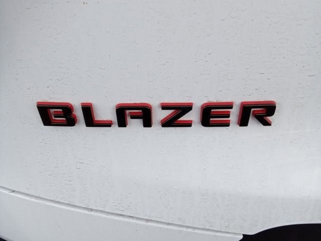 Used 2024 Chevrolet Blazer LT w/ Redline Edition image 7