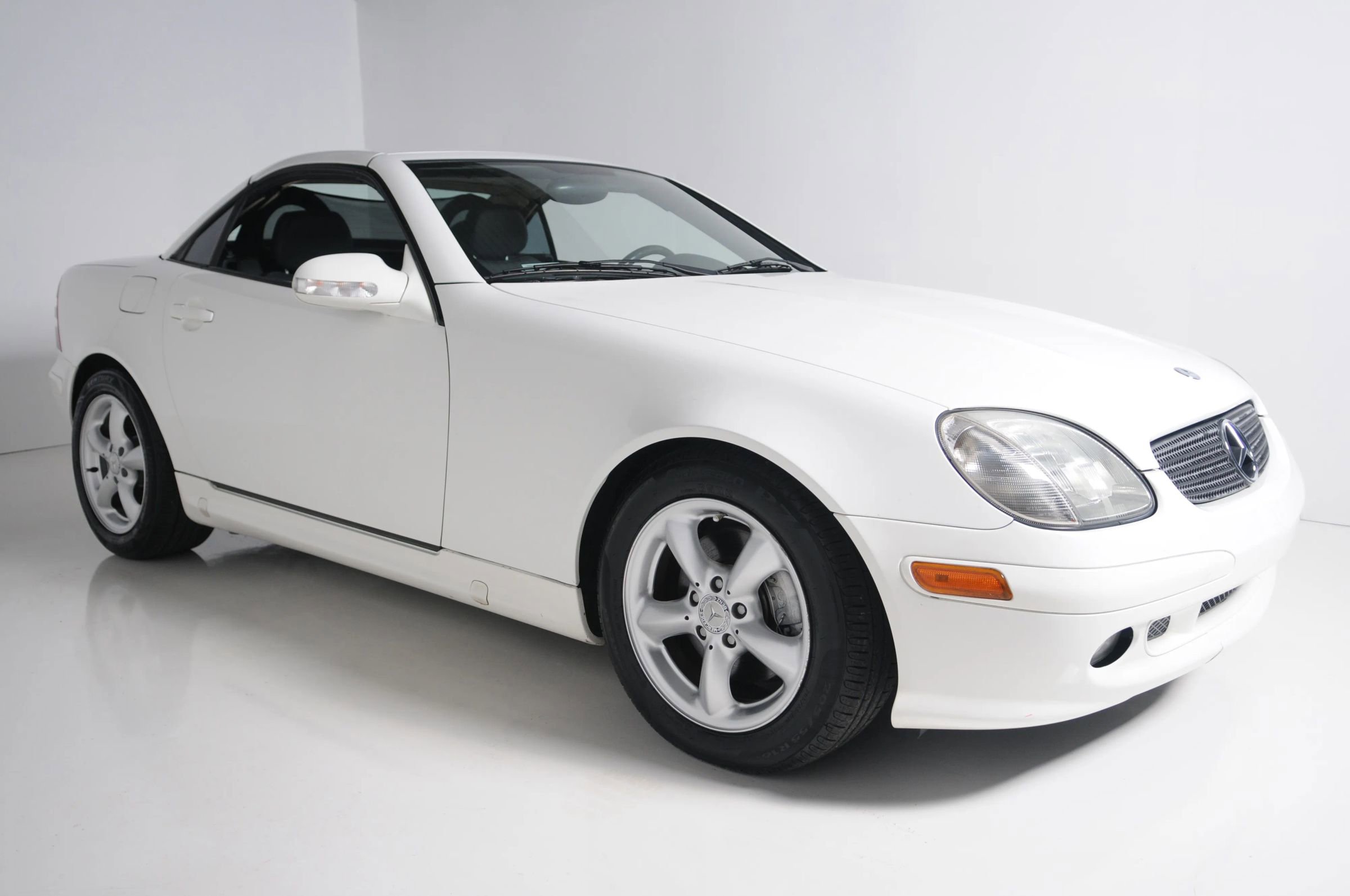 Used 2002 Mercedes-Benz SLK 320 image 10