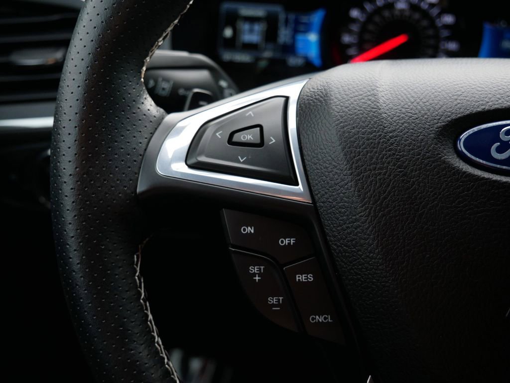 Certified 2023 Ford Edge ST image 17