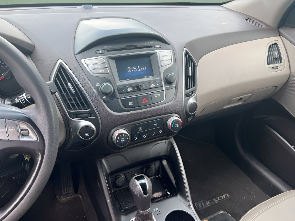 Used 2015 Hyundai Tucson GLS w/ Option Group 02 AWD/4WD image 23
