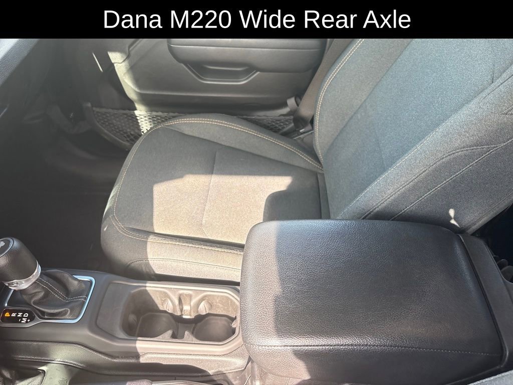 Used 2024 Jeep Wrangler Willys image 27
