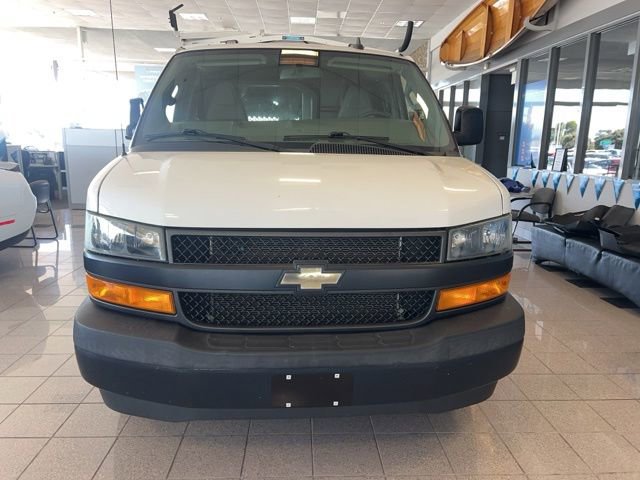 Used 2018 Chevrolet Express 2500 w/ Driver Convenience Package RWD image 10
