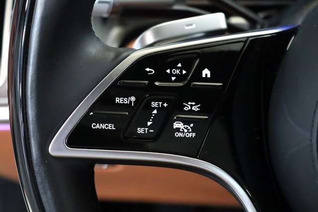 Used 2024 Mercedes-Benz S 580e 4MATIC Sedan image 4