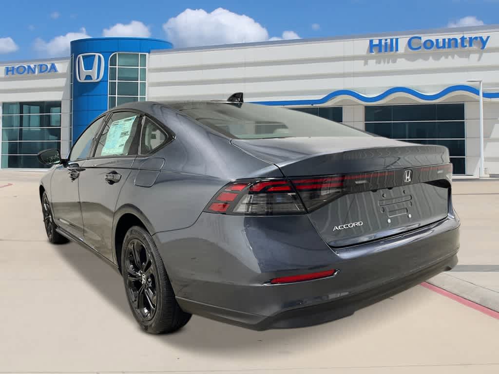 New 2025 Honda Accord SE image 3