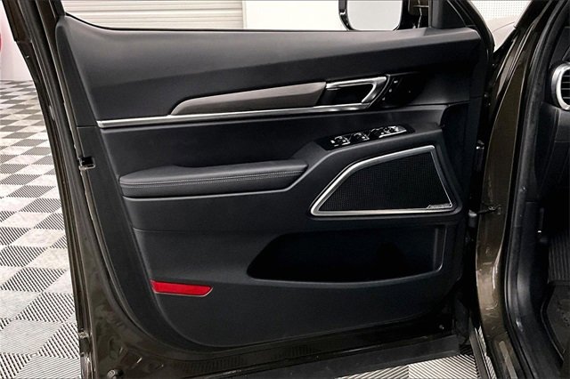 Used 2023 Kia Telluride SX Prestige X-Line image 17