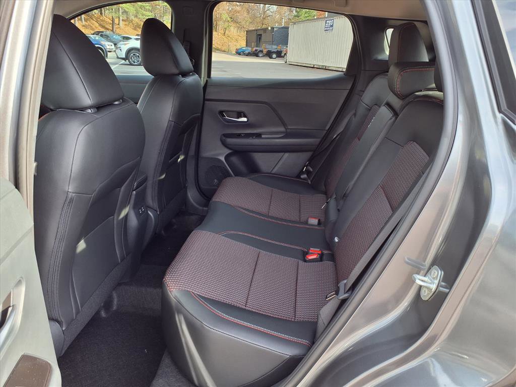 New 2026 Nissan Kicks SR FWD image 12