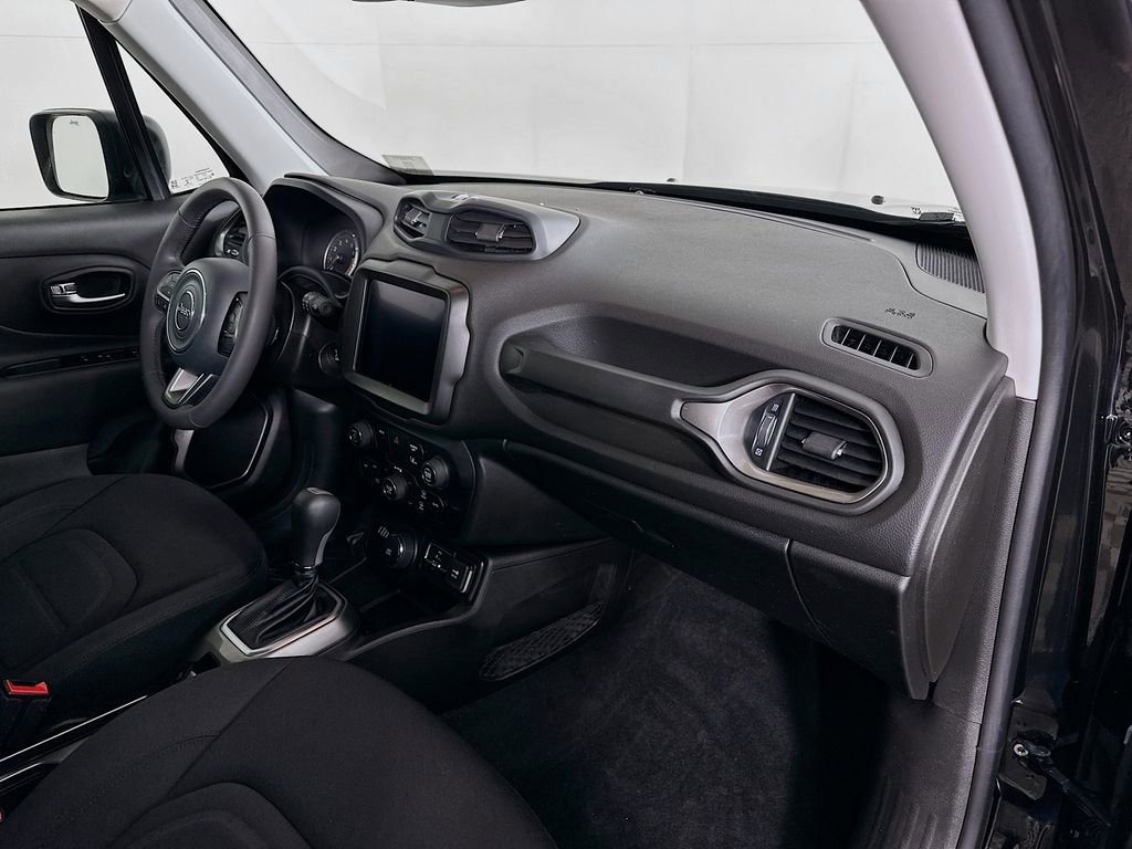 Used 2022 Jeep Renegade Latitude image 38