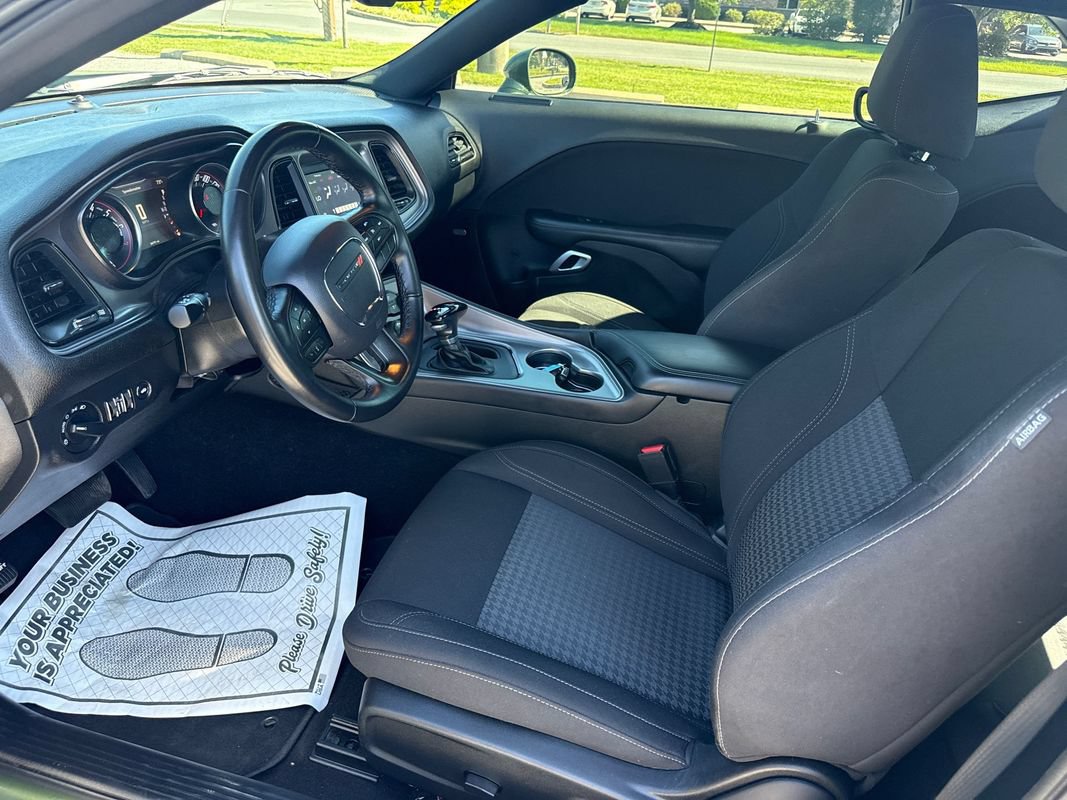 Used 2023 Dodge Challenger SXT AWD/4WD image 10