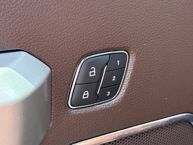 Used 2019 Ford F350 King Ranch w/ King Ranch Ultimate Package AWD/4WD image 20