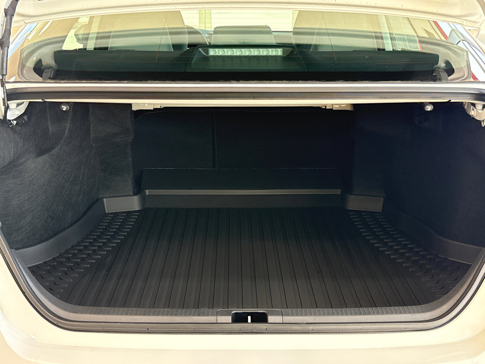 Certified 2026 Toyota Camry SE w/ Convenience Package image 9