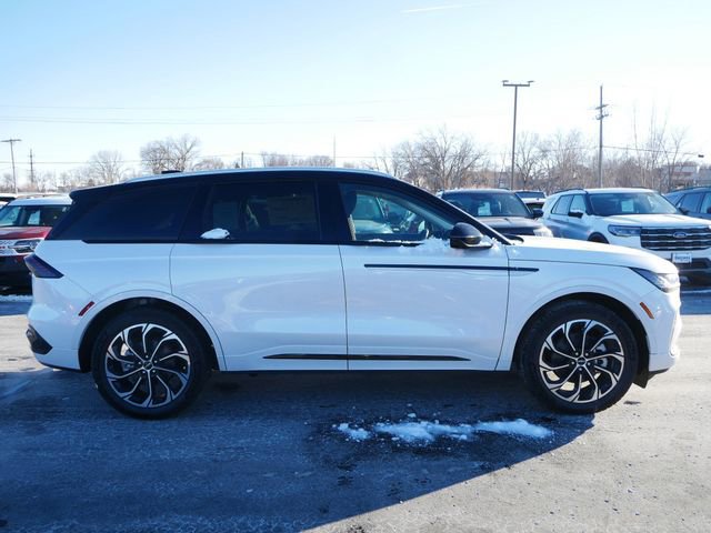 New 2026 Lincoln Nautilus Reserve image 8