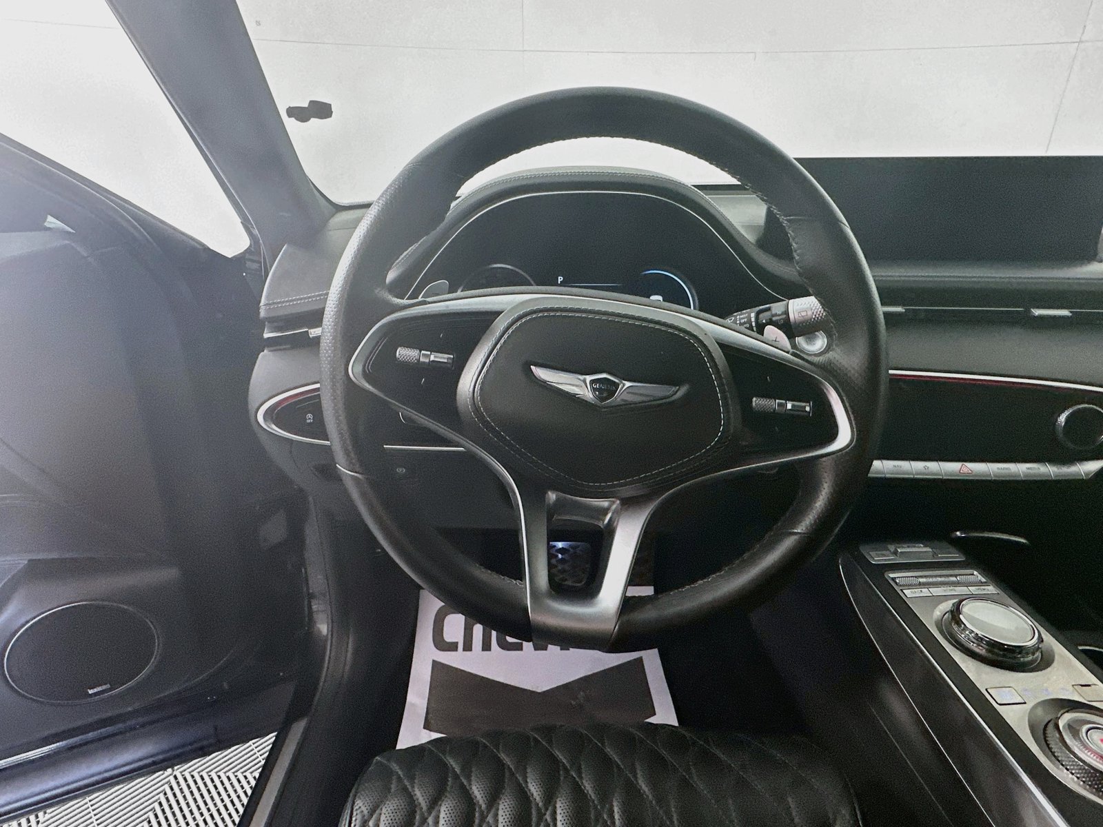 Used 2022 Genesis GV70 3.5T Sport w/ Sport Advanced Package AWD/4WD image 11