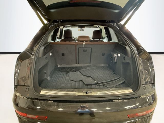 Used 2018 Audi Q3 2.0T Premium Plus w/ Premium Plus Package AWD/4WD image 28