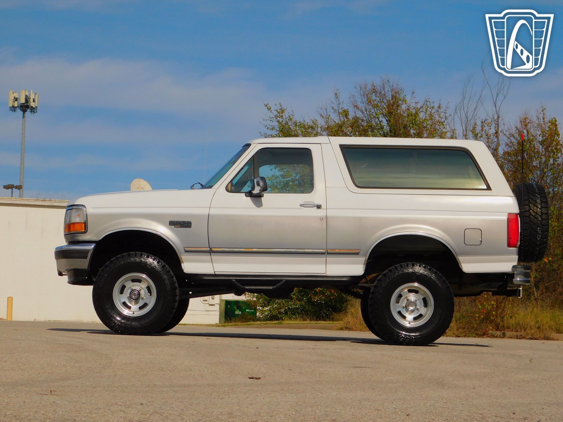 Used 1995 Ford Bronco XLT AWD/4WD image 14