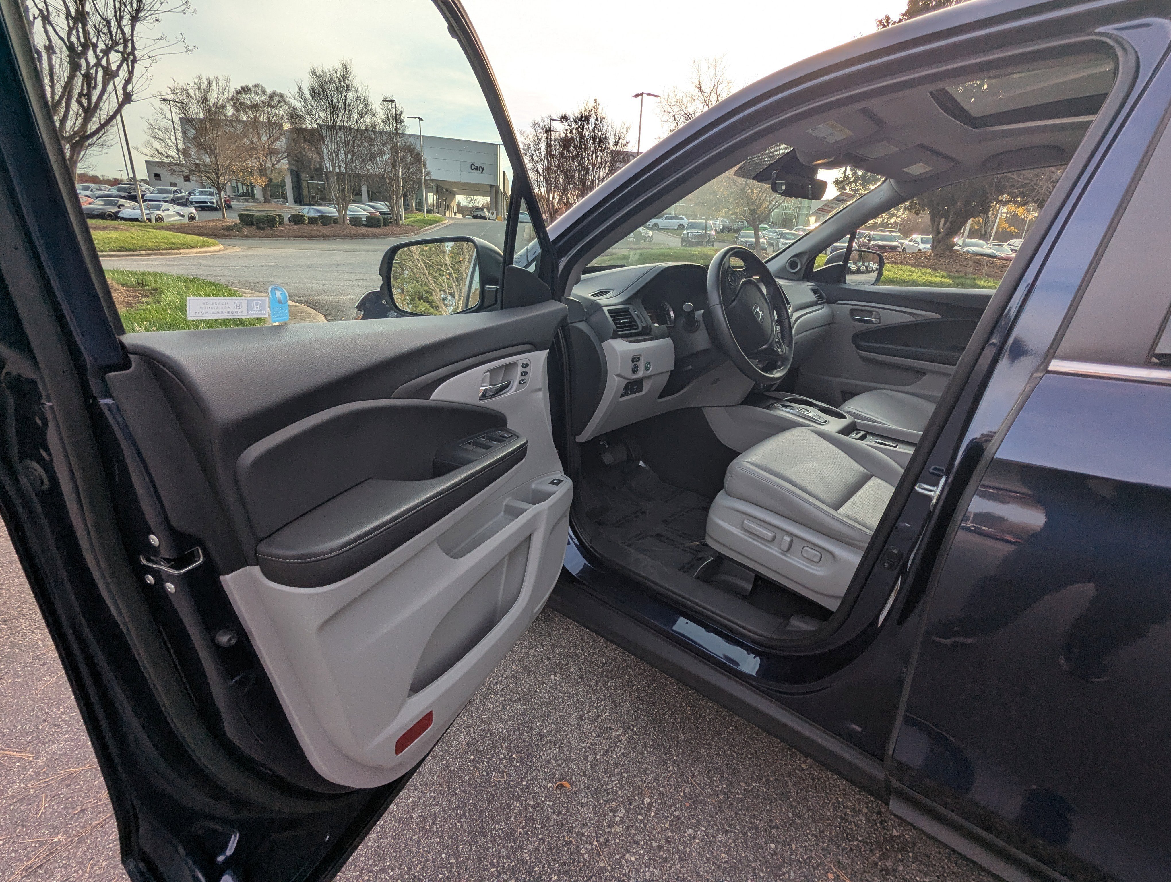 Used 2023 Honda Ridgeline RTL image 8