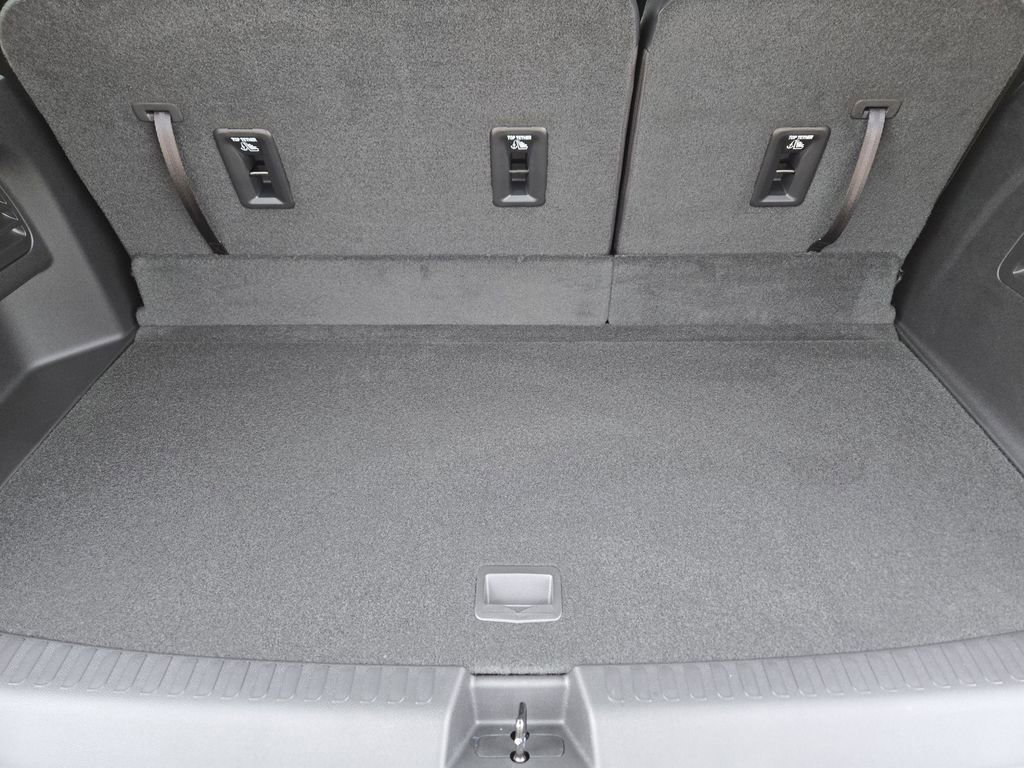 New 2026 Chevrolet Traverse LT w/ Enhanced Driving Package FWD image 17